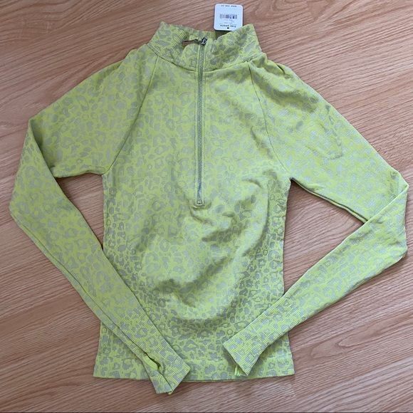 NWT Free People Leopard Layering Lime Long Sleeve - Picture 2 of 7